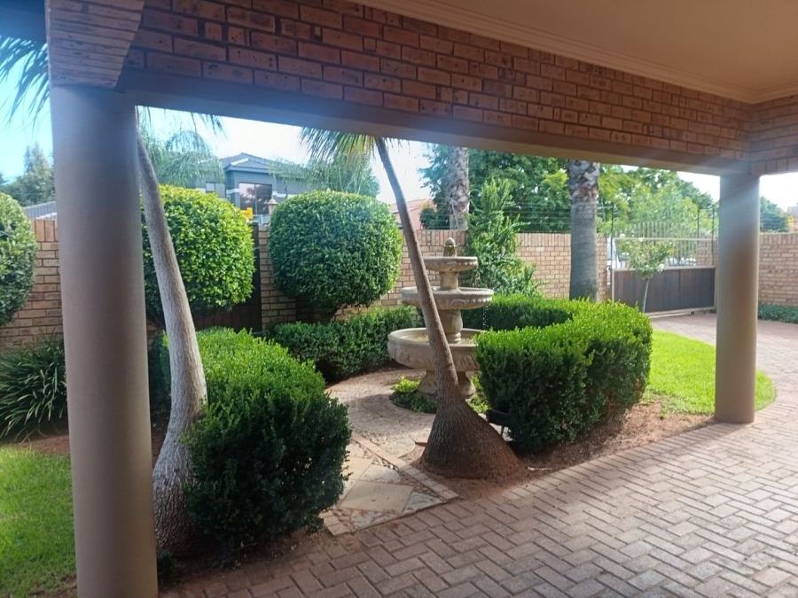 4 Bedroom Property for Sale in Hillcrest Northern Cape
